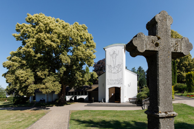 Bestattung Trauerfeier Begräbnis Urne Friedhof 5